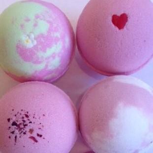 Image for event: DIY Valentine's Day Bath Bombs